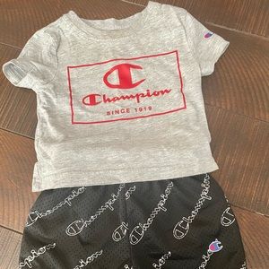 Toddler Boys Champion T-shirt / shorts set  18 months